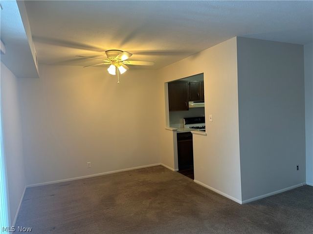 3675 Clague Road 312, North Olmsted, OH 44070