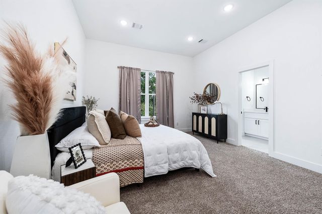 5801 Hardy Street, Houston, TX 77009