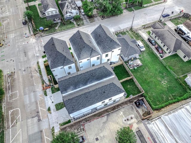 5801 Hardy Street, Houston, TX 77009