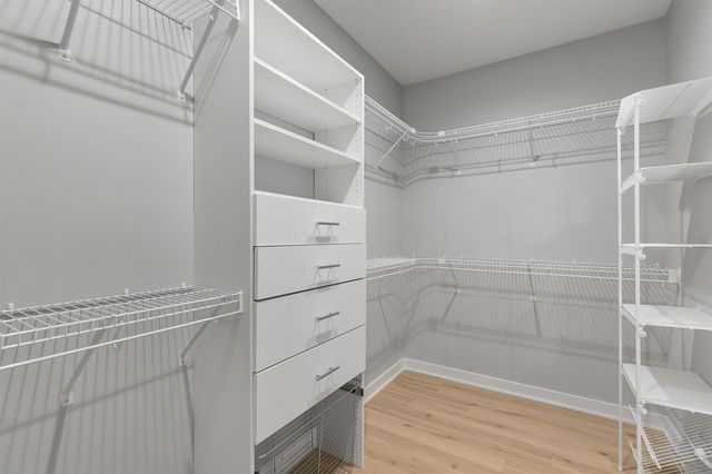 5780 Sunburst Drive, Pleasant Hill, IA 50327