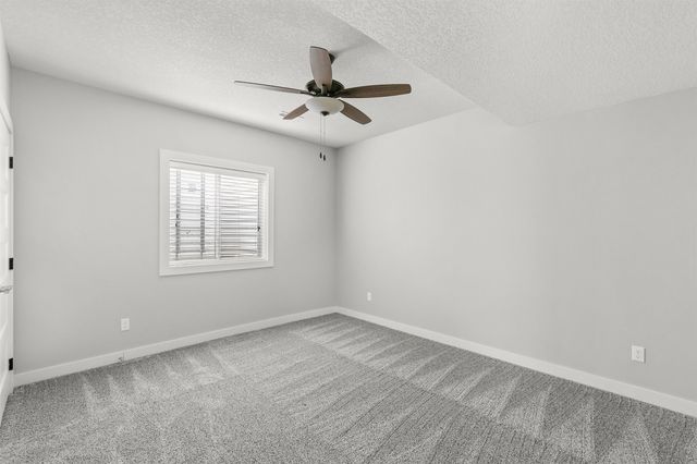 5780 Sunburst Drive, Pleasant Hill, IA 50327