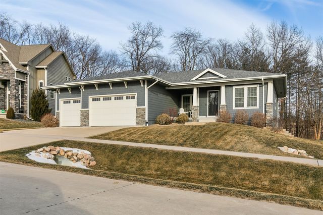 5780 Sunburst Drive, Pleasant Hill, IA 50327