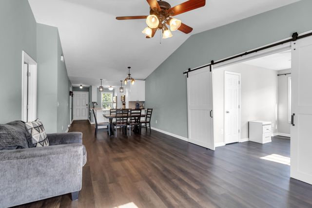 329 Reagan Drive, Summerville, SC 29486