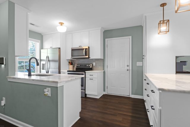 329 Reagan Drive, Summerville, SC 29486