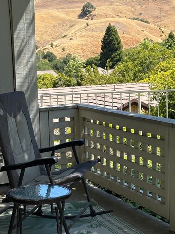 256 Napoli Court, Hercules, CA 94547