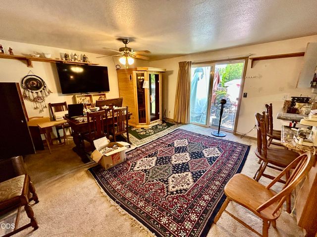2807 Hammer Court, Medford, OR 97501