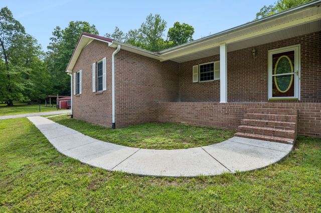 426 Schwartz Ln, Estill Springs, TN 37330