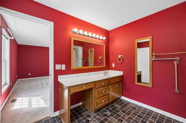 426 Schwartz Ln, Estill Springs, TN 37330