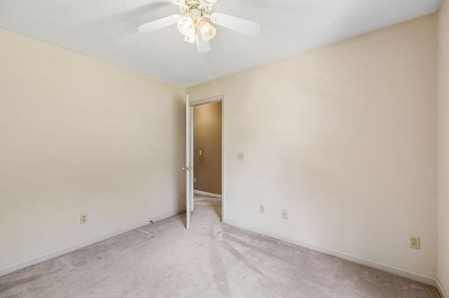 426 Schwartz Ln, Estill Springs, TN 37330