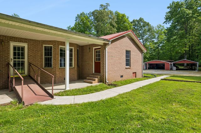 426 Schwartz Ln, Estill Springs, TN 37330