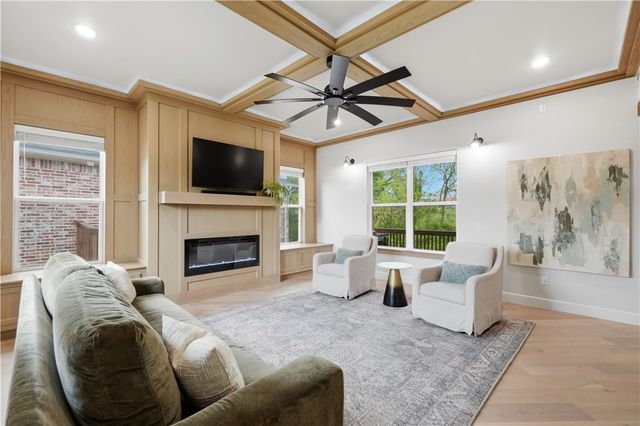302 SW Gunison Cove, Bentonville, AR 72712