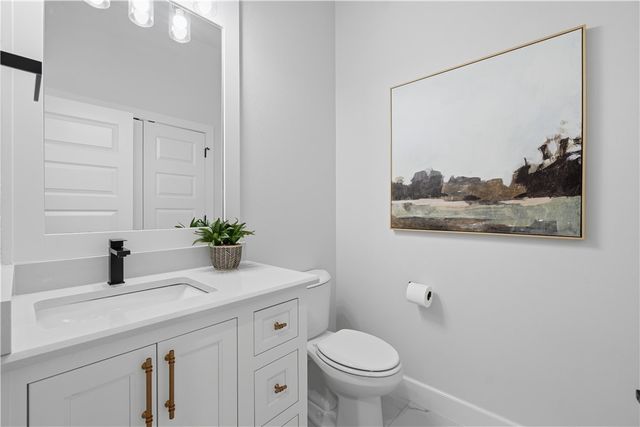 302 SW Gunison Cove, Bentonville, AR 72712