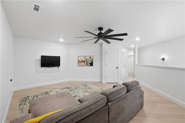 302 SW Gunison Cove, Bentonville, AR 72712