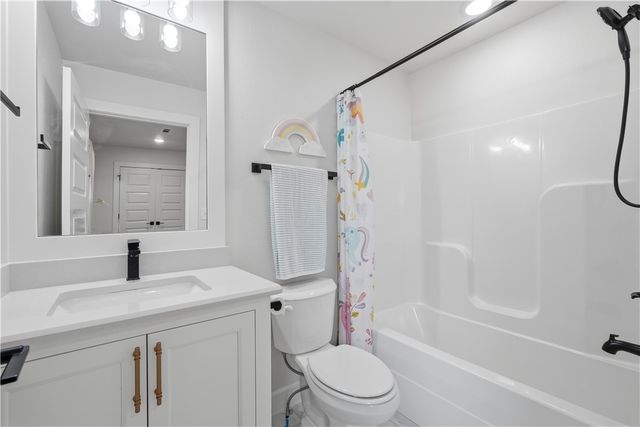 302 SW Gunison Cove, Bentonville, AR 72712