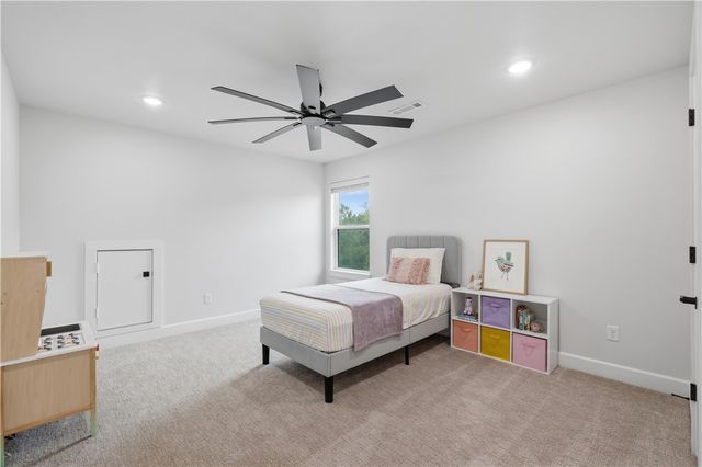 302 SW Gunison Cove, Bentonville, AR 72712