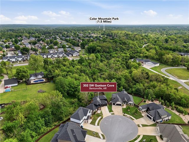 302 SW Gunison Cove, Bentonville, AR 72712