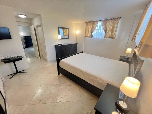 1750 James Ave 5D, Miami Beach, FL 33139