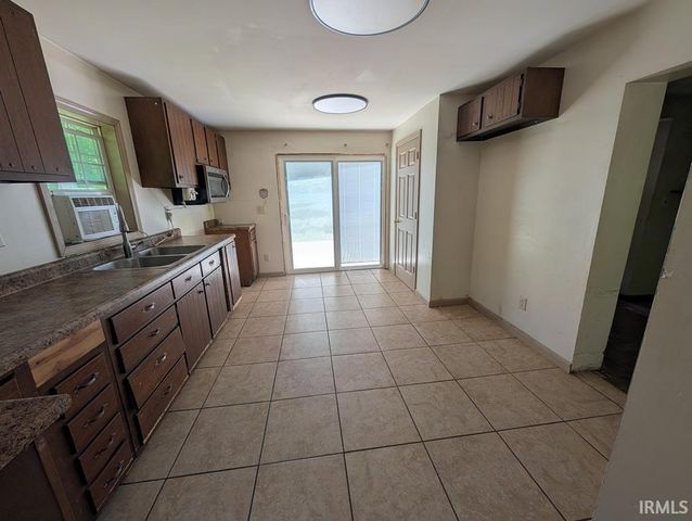 925 Pumpkinvine Hill Road, Martinsville, IN 46151