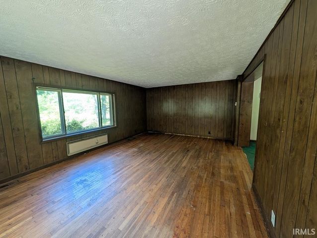 925 Pumpkinvine Hill Road, Martinsville, IN 46151