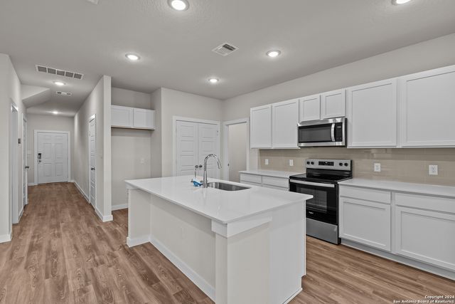 4333 Danforth Street, New Braunfels, TX 78130