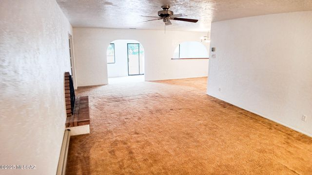 215 N Tracy Road, Pearce, AZ 85625