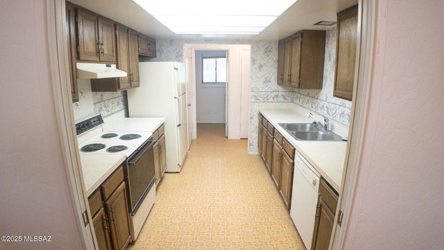 215 N Tracy Road, Pearce, AZ 85625