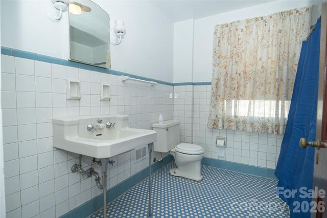 615 Carbon City Road, Morganton, NC 28655