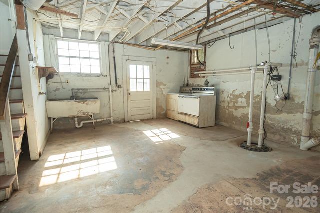 615 Carbon City Road, Morganton, NC 28655