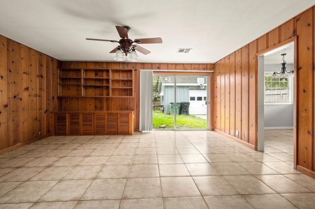 6147 Ariel, Houston, TX 77074