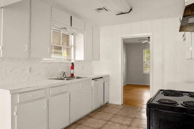 6147 Ariel, Houston, TX 77074