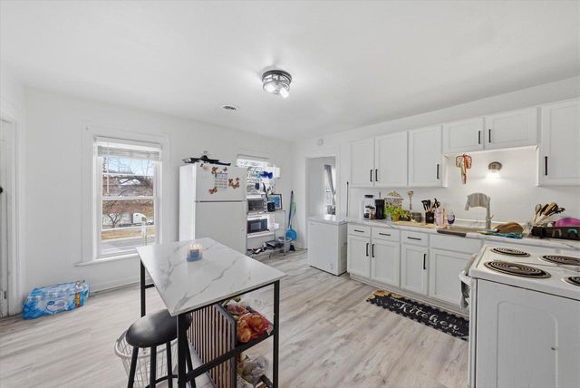 639 W Meinecke AVENUE, Milwaukee, WI 53212