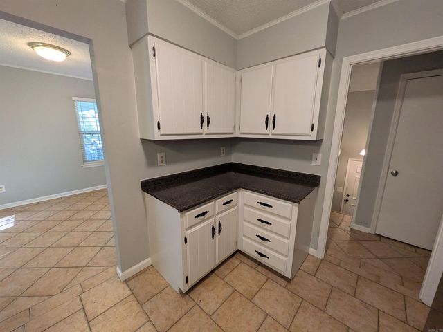 1107 Rainwood Drive, Jonesboro, AR 72401