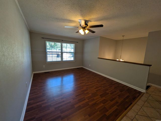 1107 Rainwood Drive, Jonesboro, AR 72401
