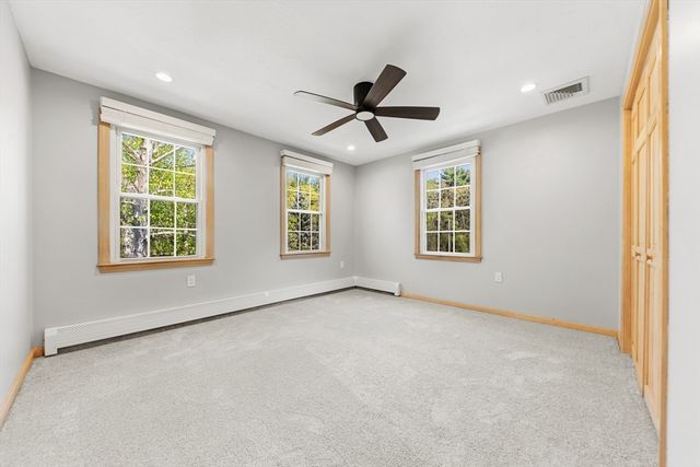 6 Edmunds Way, Franklin, MA 02038