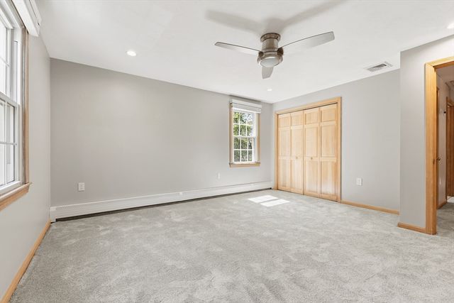 6 Edmunds Way, Franklin, MA 02038