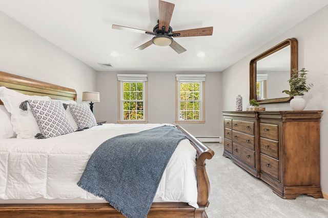 6 Edmunds Way, Franklin, MA 02038