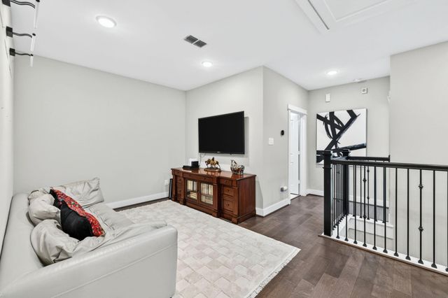 1423 Biondo Way, Houston, TX 77008