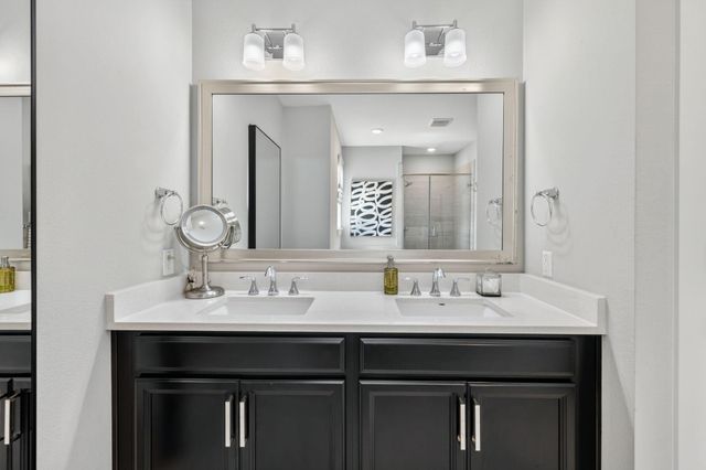 1423 Biondo Way, Houston, TX 77008