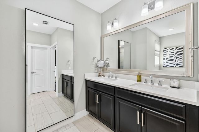1423 Biondo Way, Houston, TX 77008