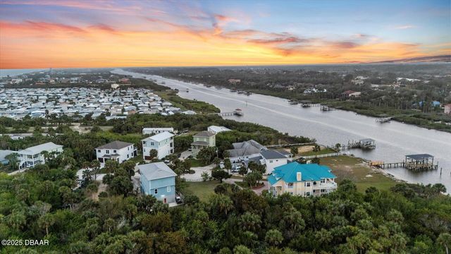 19 Westmayer Place, Flagler Beach, FL 32136