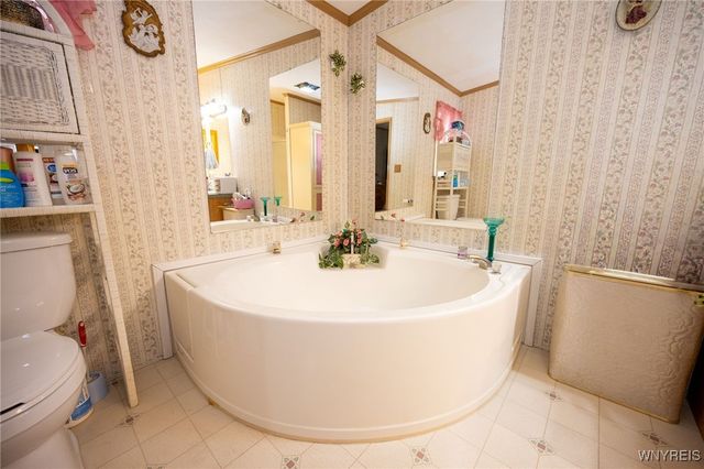 771 Thomas Lane, Evans, NY 14006