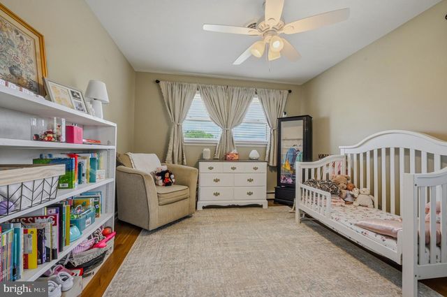 2714 FAWKES DR, Wilmington, DE 19808