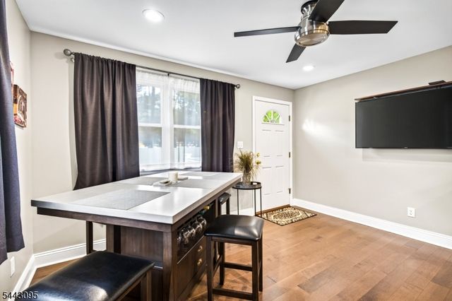 448 Warfield Rd, North Plainfield Boro, NJ 07063