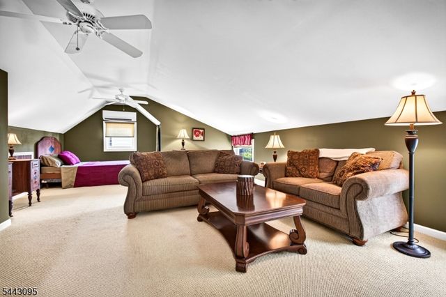 448 Warfield Rd, North Plainfield Boro, NJ 07063