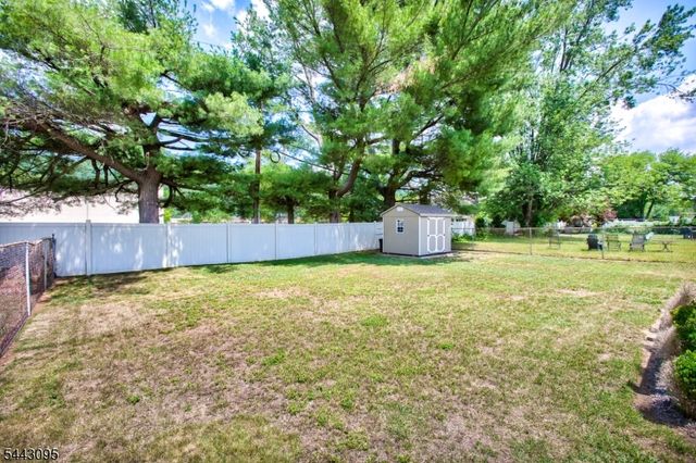 448 Warfield Rd, North Plainfield Boro, NJ 07063