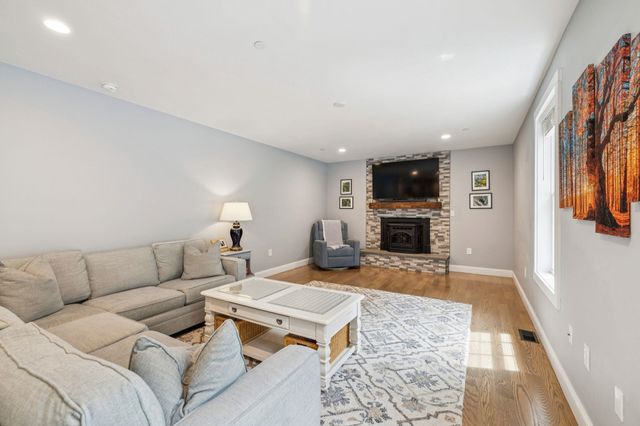 55 Lorden Road, New Boston, NH 03070