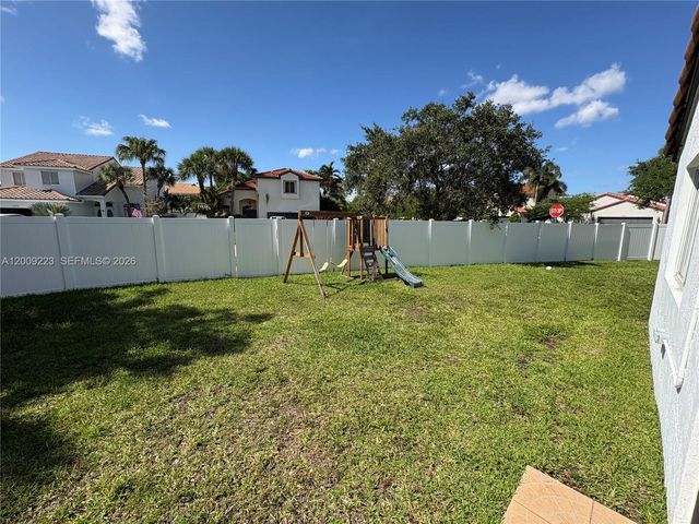 1970 NW 178th Terrace, Pembroke Pines, FL 33029