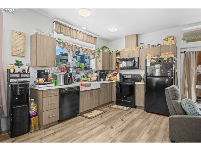 13425 Se FOSTER Rd 40, Portland, OR 97236