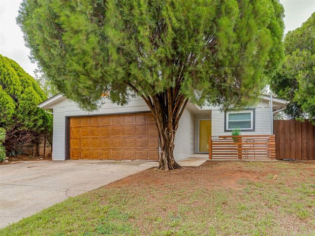 824 NW 104th Street, Oklahoma City, OK 73114