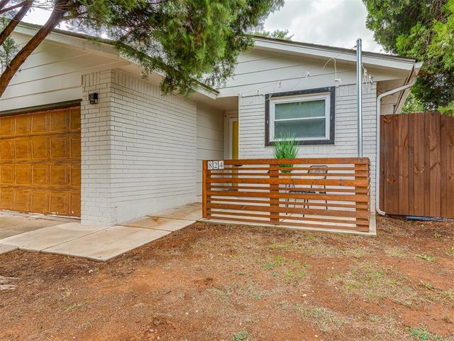 824 NW 104th Street, Oklahoma City, OK 73114